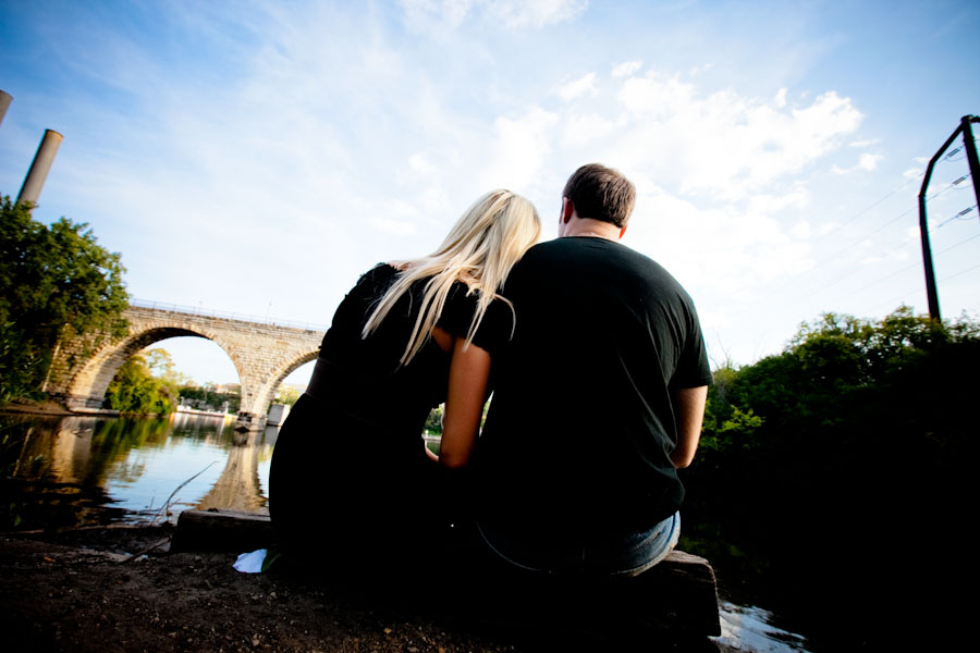 Minneapolis, MN Wedding and Engagement Photographer Minneapolis Minnesota Engagement Pictures at the Stone Arch Bridge