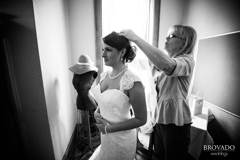 Kelly and Karl's Duluth Wedding Photography by Brovado Weddings