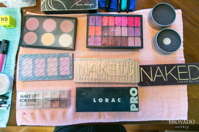 Pipestone MN Wedding Photography at Fountain Prairie Farm makeup