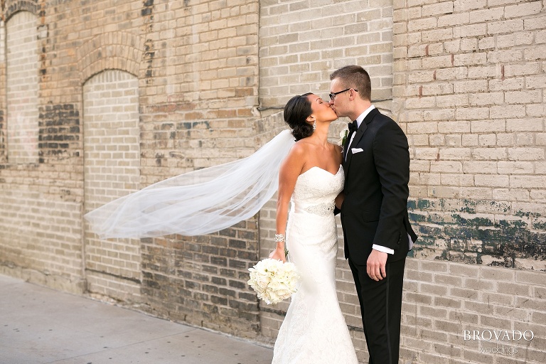 Downtown Minneapolis Wedding Photography at Le Meridien Hotel