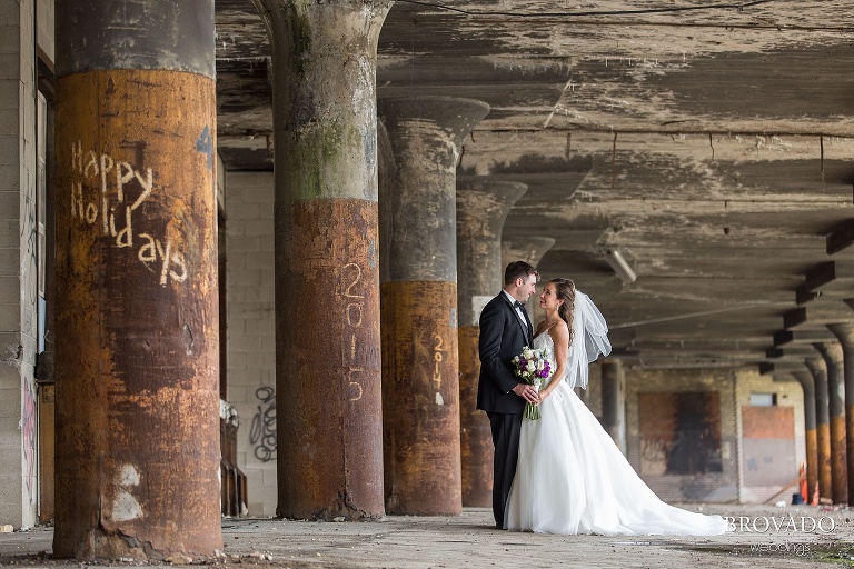 Rainy St Paul Wedding at Intercontinental Hotel Riverfront