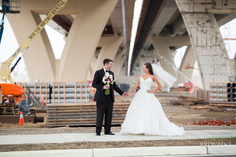 Rainy St Paul Wedding at Intercontinental Hotel Riverfront