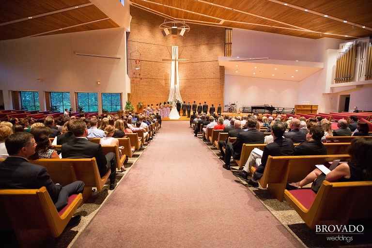 Rainy St Paul Wedding at Intercontinental Hotel Riverfront