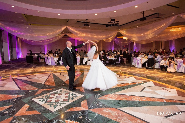 Rainy St Paul Wedding at Intercontinental Hotel Riverfront