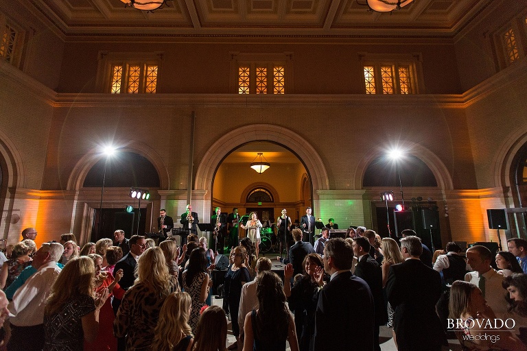 Summer Minneapolis Wedding at the Depot