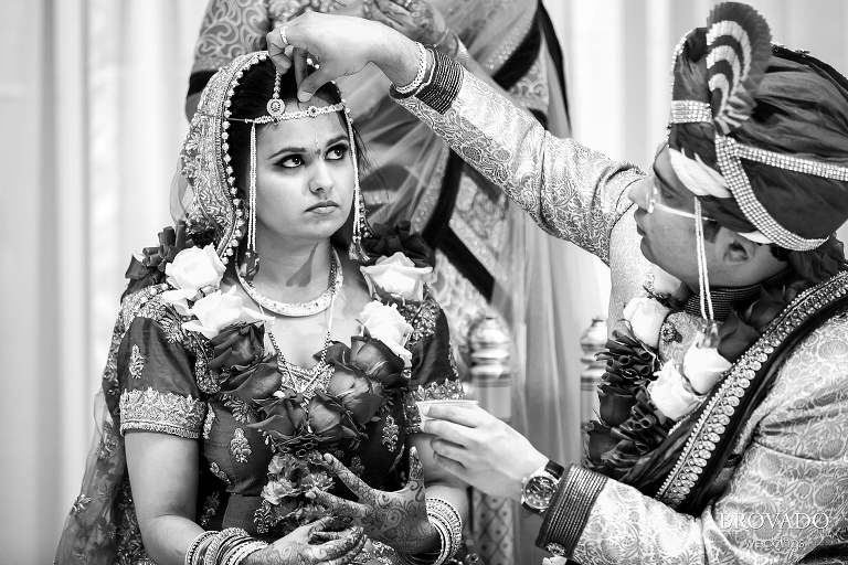 Traditonal and Brightly colored Indian wedding in Downtown Minneapolis, Minnesota - Chanika and Shatanu