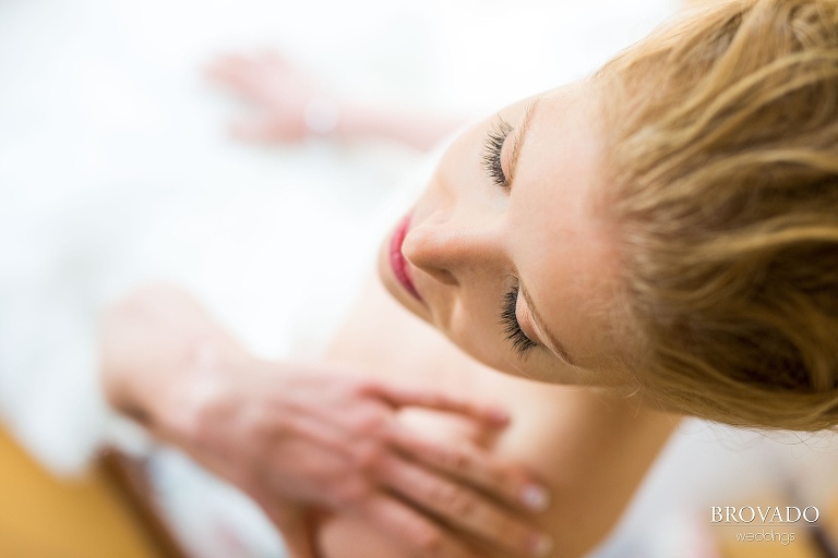 Small, Family Oriented, DIY kinda wedding on the water in Stillwater Minnesota