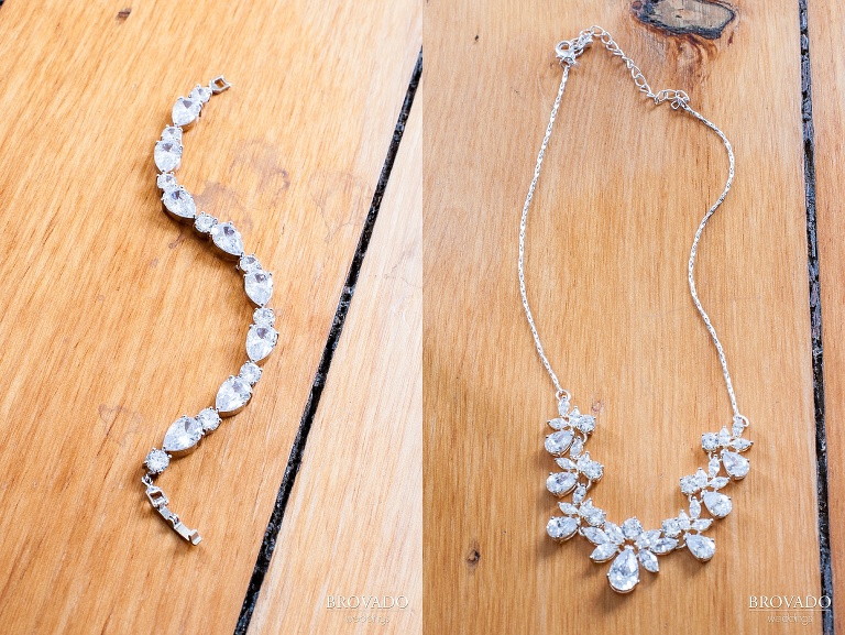 Small, Family Oriented, DIY kinda wedding on the water in Stillwater Minnesota