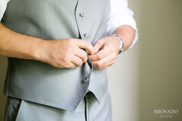 Small, Family Oriented, DIY kinda wedding on the water in Stillwater Minnesota