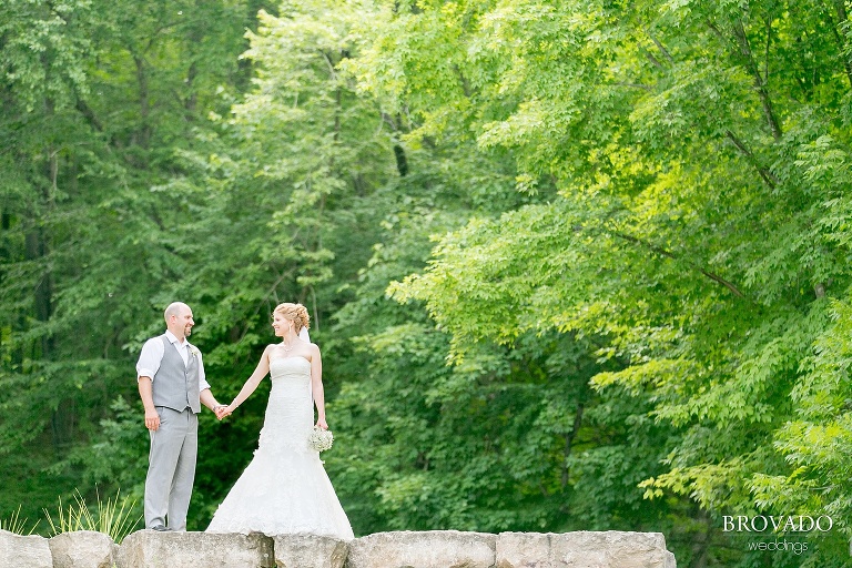 Small, Family Oriented, DIY kinda wedding on the water in Stillwater Minnesota