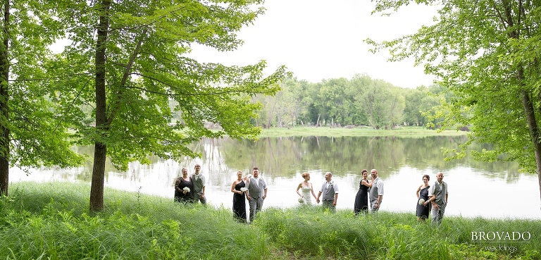 Small, Family Oriented, DIY kinda wedding on the water in Stillwater Minnesota