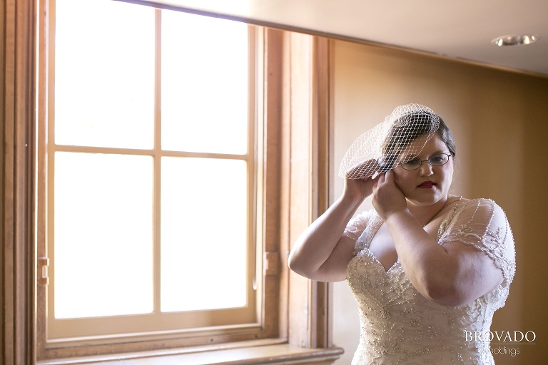 A historic wedding in an old couthouse in stillwater minnesota