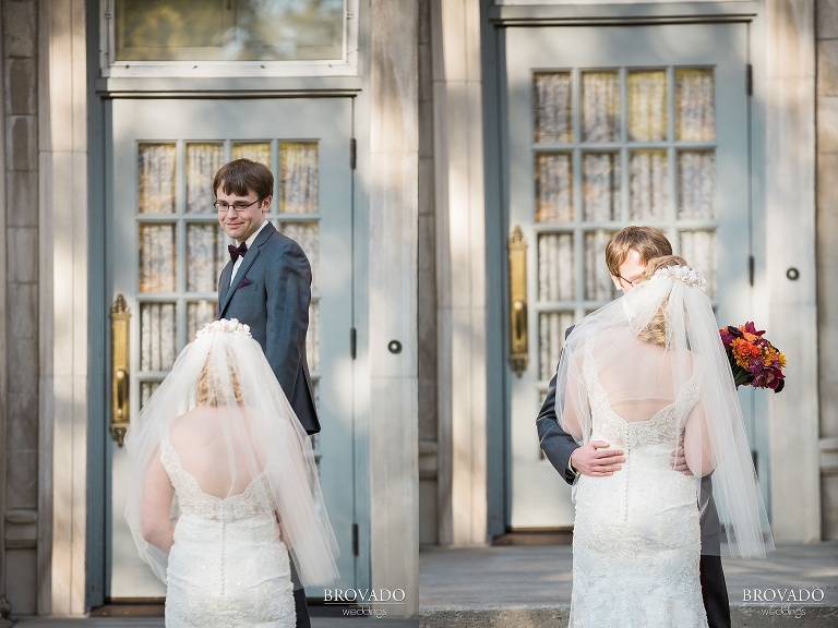 Small, Intimate, autumm themed wedding at the historic gale mansion located in Minneapolis, MN with lots of orange and pink details