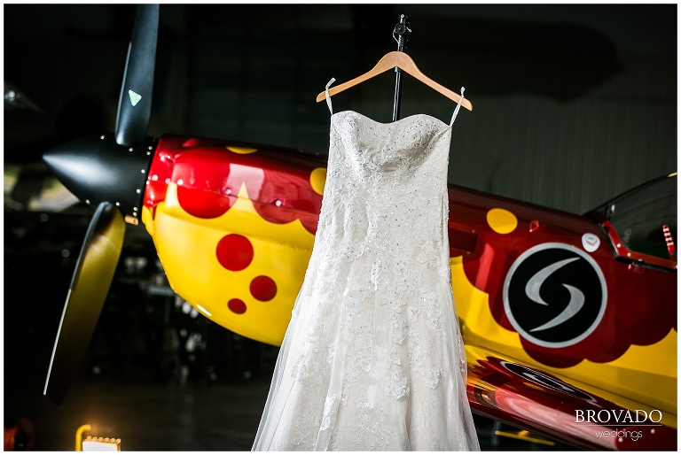 airplane themed wedding, airport, hanger, wedding photographer, pilots, themed weddings, brovado wedding 