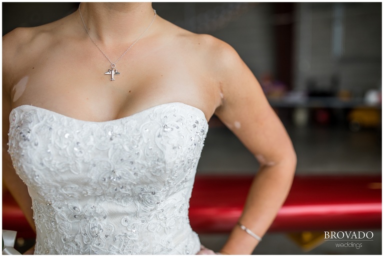 airplane themed wedding, airport, hanger, wedding photographer, pilots, themed weddings, brovado wedding 