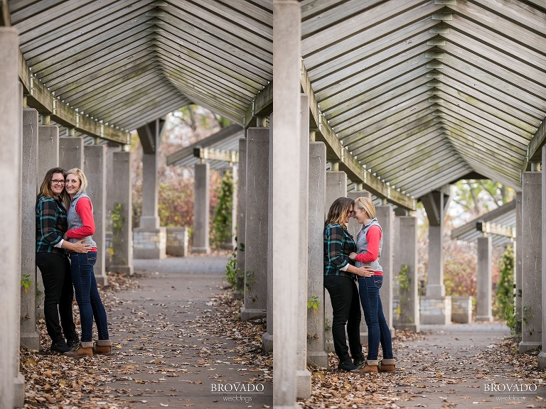engagment shoot at MInnehaha Falls, MN, Minneapolis fall engagment photos, engaged lesbian couple, fall at Minnehaha Falls 