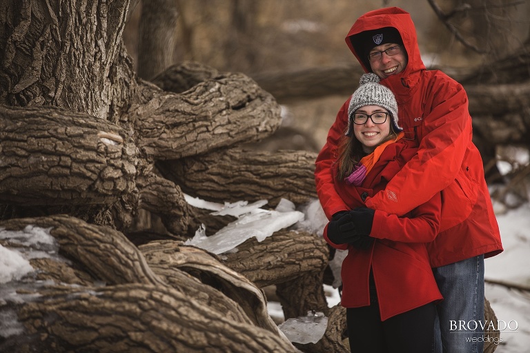 cold winter engagement shoot, winter minneapolis engagment, adventurous couple, cold weather pictures