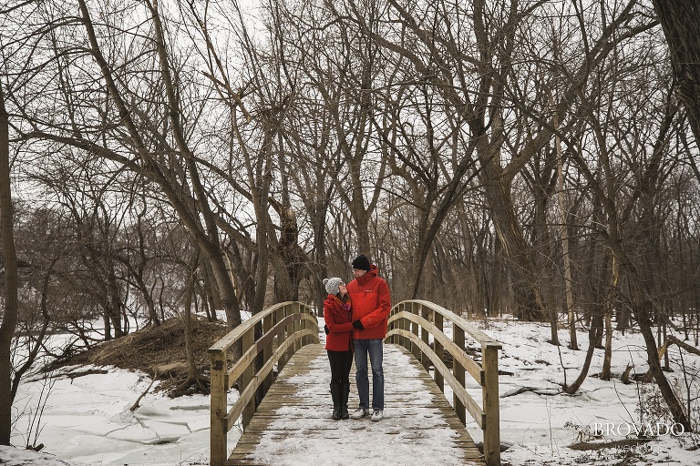 cold winter engagement shoot, winter minneapolis engagment, adventurous couple, cold weather pictures