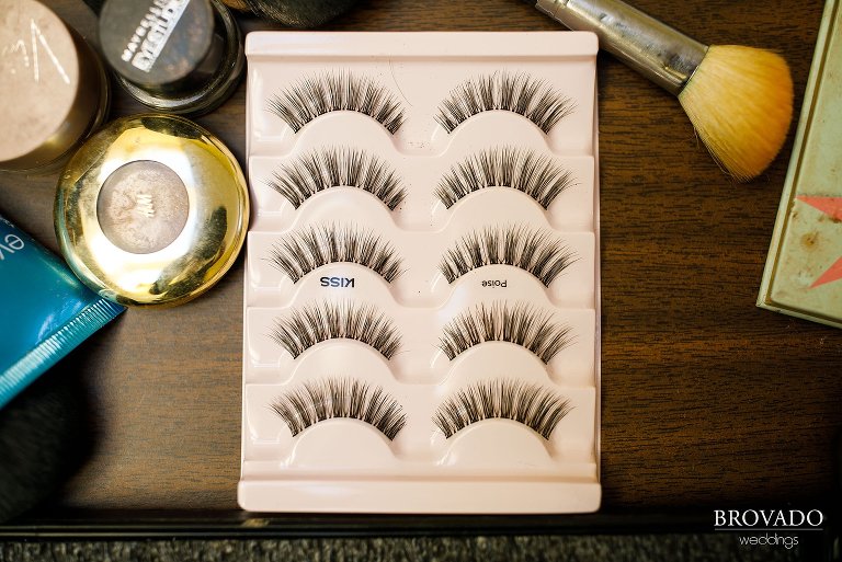 Fake eyelashes ready for bride's makeup