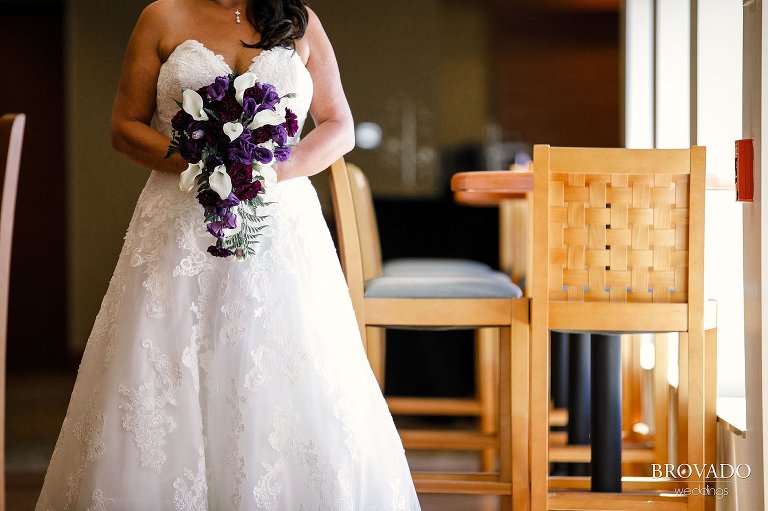 Bride's bright purple bouquet 