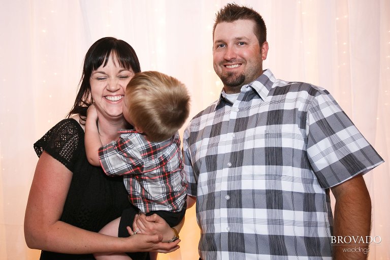 Family centered Iowa wedding 