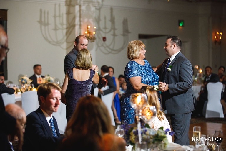 Grooms dancing with their mothers