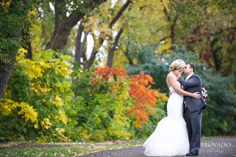 Rachel and Joe's rainy minneapolis wedding 
