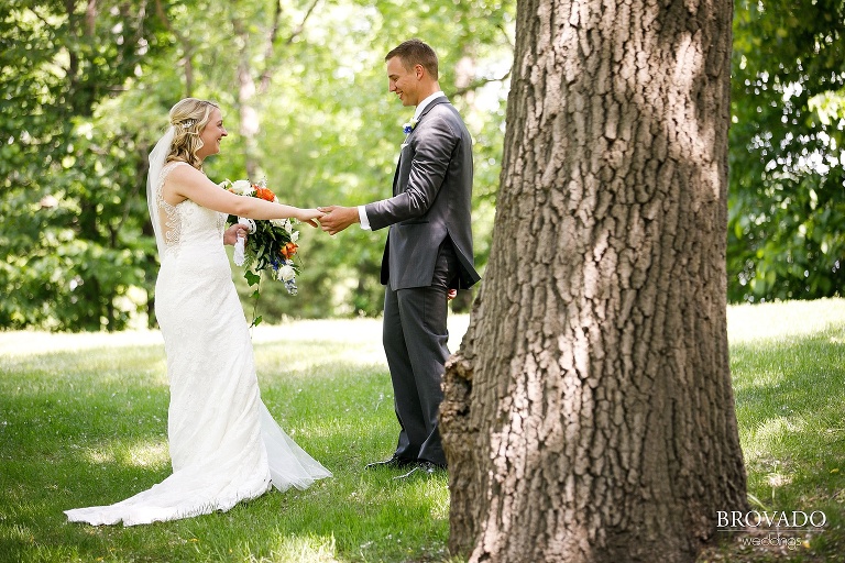 Cute first look between Brooke and Aaron