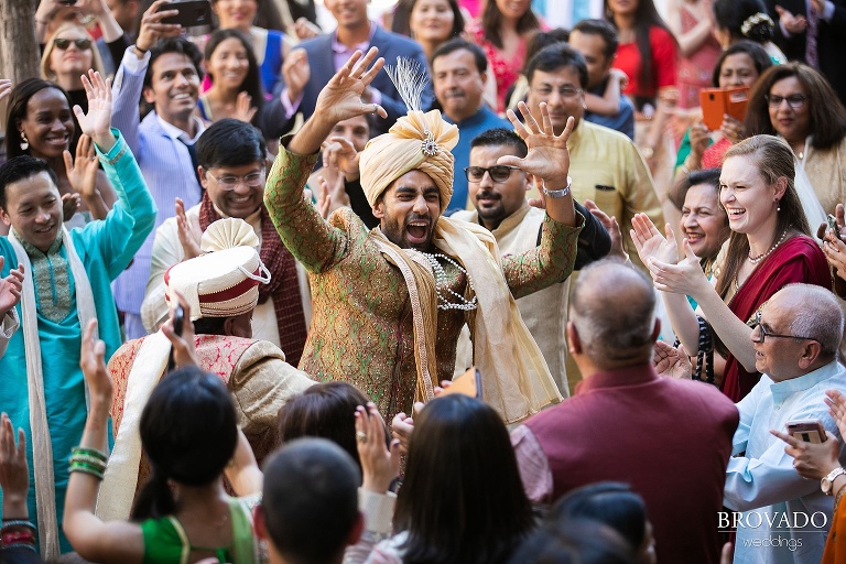 Rishi dancing during Baraat