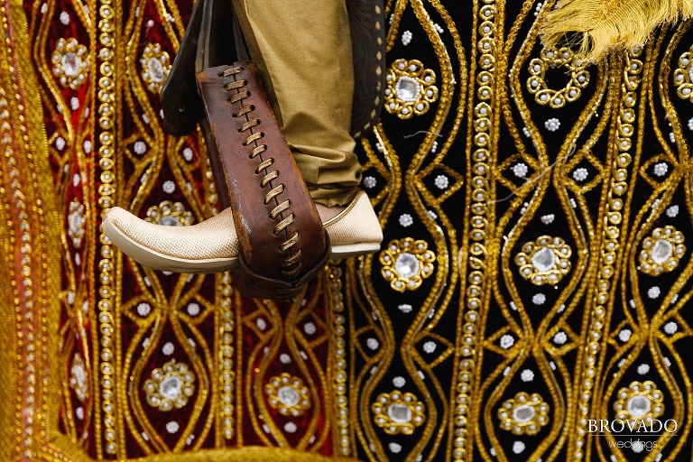 Groom's shoe in saddle