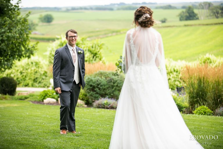 Daniel smiling while seeing Heather for the first time during first look