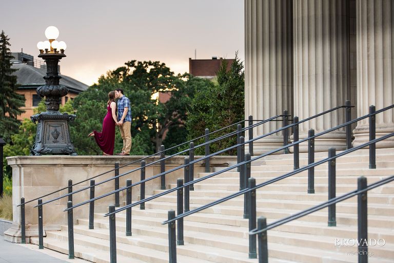 Jeanette and Kevin kissing on U of M steps